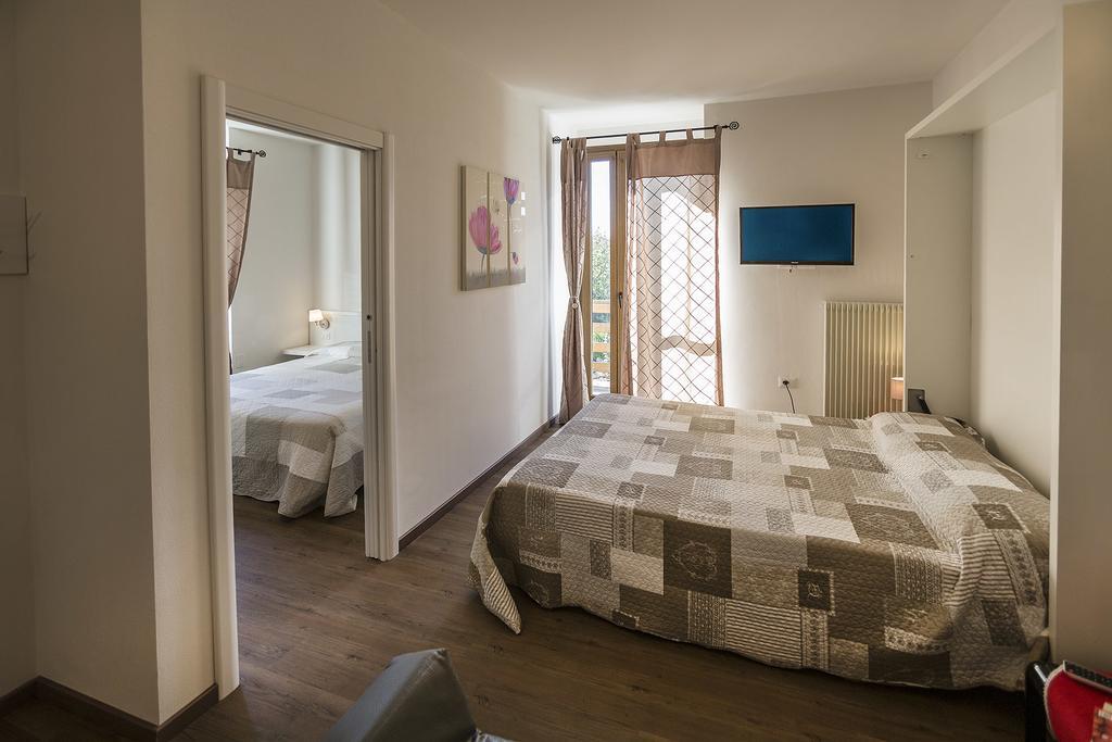 Le Servite Apartments Arco Pokoj fotografie