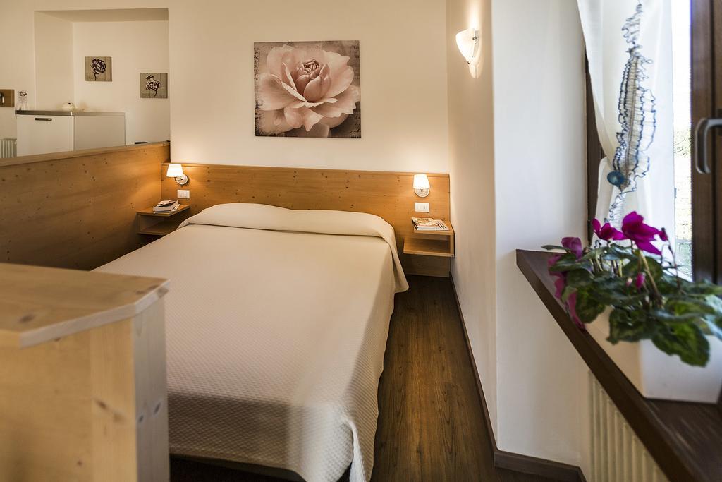 Le Servite Apartments Arco Pokoj fotografie